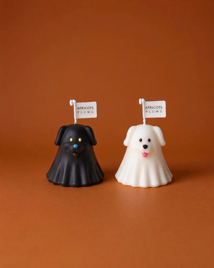 Cute puppy aromatherapy candle gift set featuring black and white dog-shaped scented candles made with natural plant wax