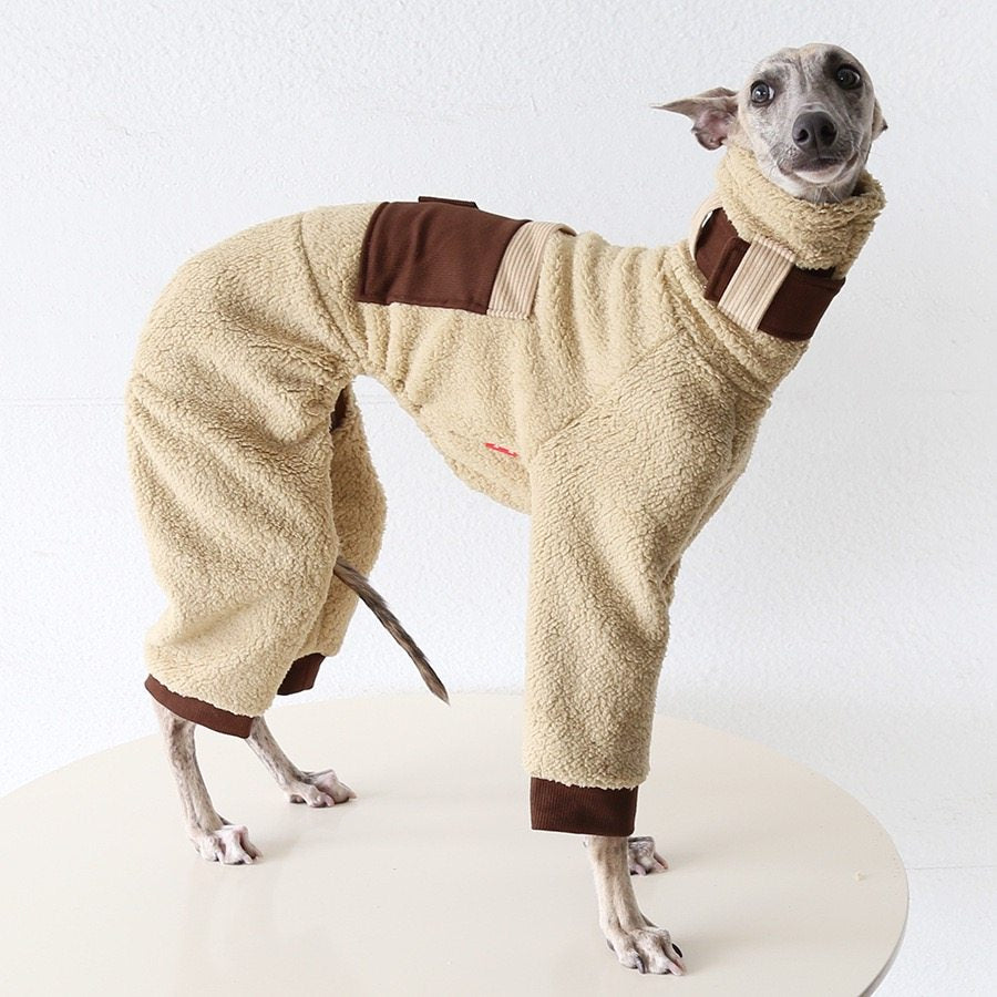 Mono de forro polar acogedor para perro