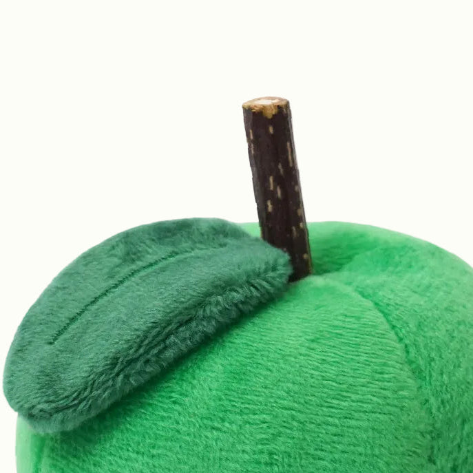 Cat batting and play toy with aromatic silvervine stick 