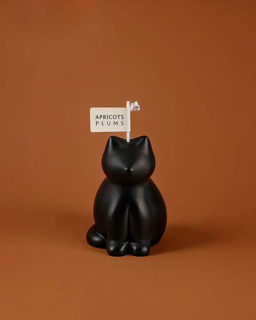 Cute black cat-shaped aromatherapy candle made with natural plant wax, decorative scented candle for bedroom decor and cat lover gifts