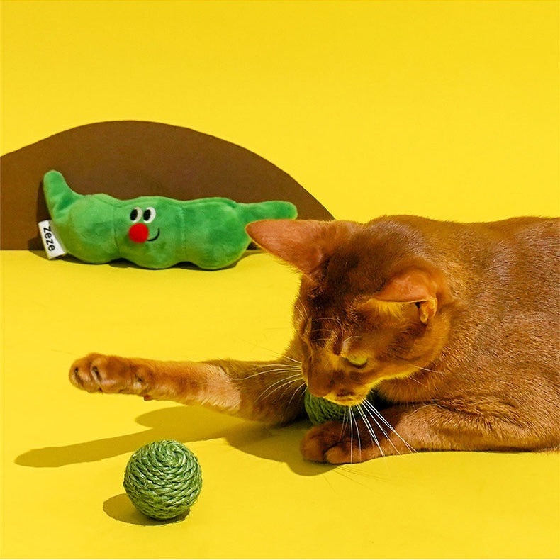 Safe sisal toy prevents furniture damage while cats chew and play 