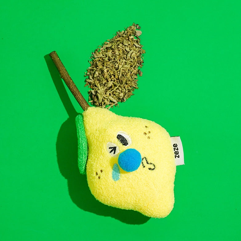 Cat toy with natural matatabi stick for scent play 